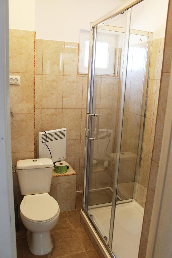 Săcueni Vila Onix מראה חיצוני תמונה